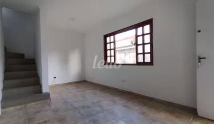 Casa com 3 quartos para alugar na Rua José Bueno, --, Vila Isolina Mazzei, São Paulo, 110 m2 por R$ 2.500