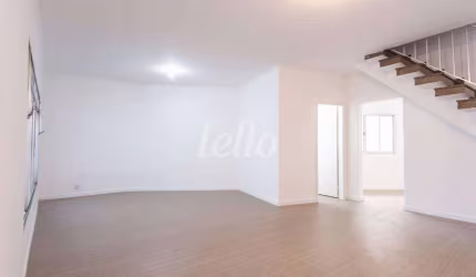 Casa com 3 quartos à venda na Rua Luís Pastorino, 1, Jardim Piqueroby, São Paulo, 157 m2 por R$ 795.000