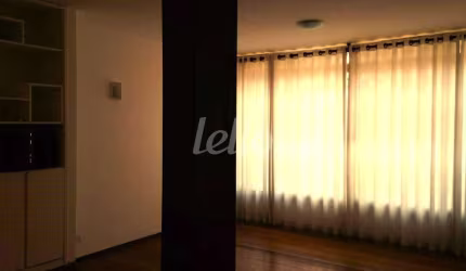 Casa comercial com 1 sala à venda na Rua Alice Macuco Alves, 89, Vila Madalena, São Paulo, 300 m2 por R$ 2.300.000