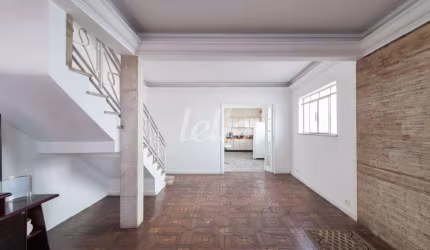Casa com 3 quartos à venda na Rua Araribóia, 95, Mooca, São Paulo, 184 m2 por R$ 1.100.000