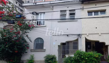 Casa à venda na Rua Paulo Virgínio, 06, Vila Mariana, São Paulo, 180 m2 por R$ 980.000