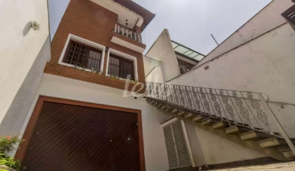 Casa com 3 quartos à venda na Rua Florentino Rodrigues, 94, Sítio da Figueira, São Paulo, 315 m2 por R$ 970.000