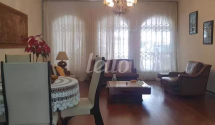 Casa com 4 quartos à venda na Rua Campo Largo, 390, Vila Bertioga, São Paulo, 287 m2 por R$ 1.600.000