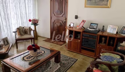 Casa com 3 quartos à venda na Rua Savigni, 565, Vila Bela, São Paulo, 304 m2 por R$ 1.590.000