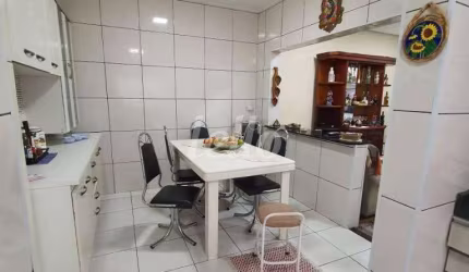 Casa com 3 quartos à venda na Rua Benedito Moretti, 73, Fundação, São Caetano do Sul, 195 m2 por R$ 670.000