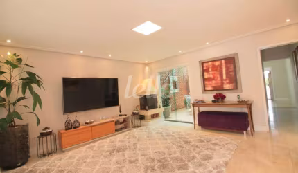 Casa com 4 quartos à venda na Rua Florentino Rodrigues, 165, Vila Alpina, São Paulo, 350 m2 por R$ 1.600.000