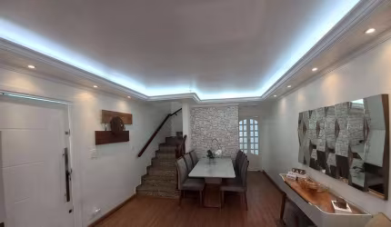Casa com 4 quartos à venda na Rua Aragão, 935, Vila Mazzei, São Paulo, 200 m2 por R$ 950.000