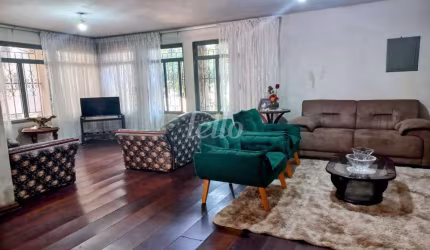 Casa com 3 quartos à venda na Rua Francisco de Taves, 22, Jardim Leonor, São Paulo, 257 m2 por R$ 1.100.000