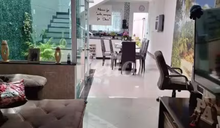 Casa com 3 quartos à venda na Rua Antônio Fregonesi, 11, Jardim Palermo, São Bernardo do Campo, 166 m2 por R$ 725.000