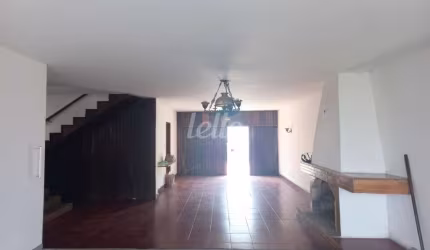 Casa com 3 quartos à venda na Rua Francisco de Taves, 122, Jardim Leonor, São Paulo, 365 m2 por R$ 870.000