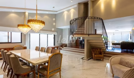 Casa com 4 quartos à venda na Rua Mavari, 182, Vila Bertioga, São Paulo, 500 m2 por R$ 6.900.000