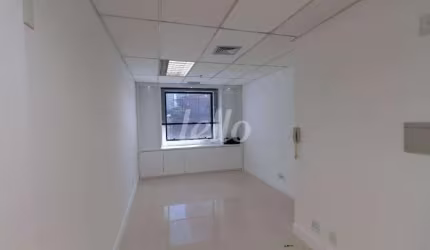 Sala comercial com 1 sala à venda na Rua Comendador Miguel Calfat, 128, Itaim Bibi, São Paulo, 20 m2 por R$ 259.000