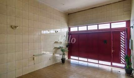 Casa comercial com 1 sala à venda na Rua Visconde de Inhomerim, 965, Mooca, São Paulo, 240 m2 por R$ 2.100.000