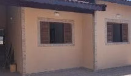 Casa no bairro Jardim das Palmeiras, em Itanhaém.