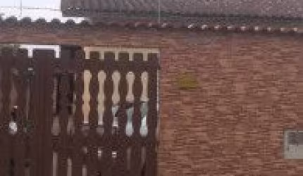 Casa no bairro Bopiranga, em Itanhaém - ficando lado praia, em rua de terra.