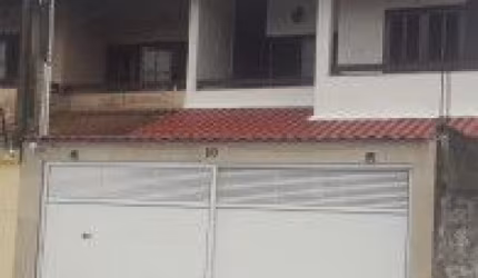 Casa no bairro Cibratel 2, em Itanhaém - sendo lado praia, em rua asfaltada.