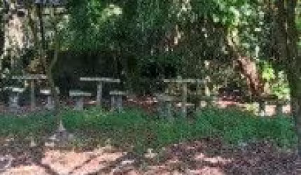 Terreno de chácara no Jardim Coronel, em Itanhaém - sendo lado serra, em rua de terra.