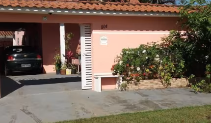 Ótima casa a venda no bairro Estância São José, em Peruíbe ** Possui espaço para futura piscina.