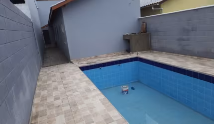 Casa à venda no bairro Cibratel 2, em Itanhaém ** Aceita financiamento bancário!!