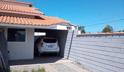 CASA NOVA A VENDA NO JARDIM DAS PALMEIRAS EM ITANHAÉM/SP .