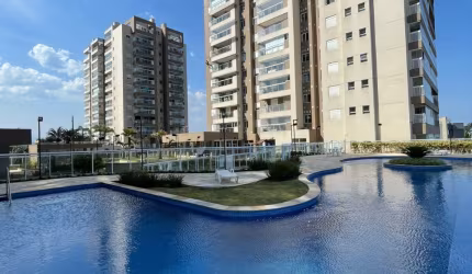 APARTAMENTO NO RESORT - CENTRO DE ITANHAÉM FRENTE MAR ( VISTA LATERAL ).