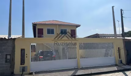 Casa sobreposta no bairro do Suarão em Itanhaém-SP