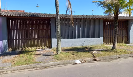 CASA A VENDA EM ITANHAÉM - RAUL CURY - LADO PRAIA .