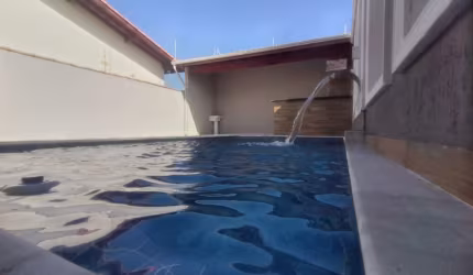 CASA A VENDA NO BALN TUPY EM ITANHAÉM- LADO PRAIA .