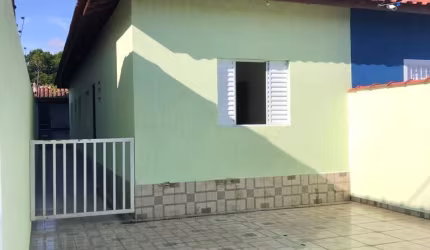 CASA LADO PRAIA EM ITANHAÉM/SP.