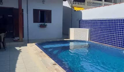 CASA MOBILIADA A VENDA EM ITANHAÉM - BAIRRO SUARÃO .