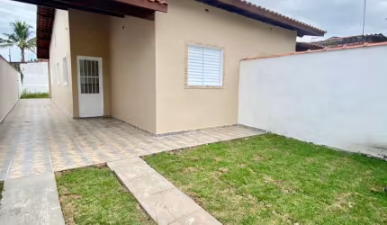Casa com ou sem piscina a venda em Itanhaém /SP.