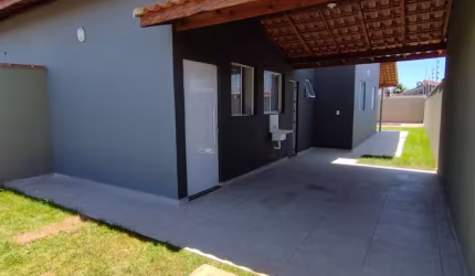 CASA COM PISCINA Á VENDA EM ITANHAÉM, COM M² ESPECIAL - CONFIRA!
