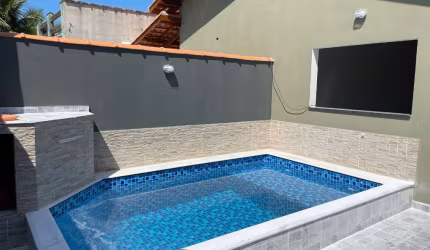 Casa nova com piscina , excelente localização - Itanhaém/SP .