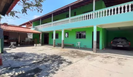 SOBRADO LADO PRAIA COM 04 DORMITÓRIOS A VENDA EM ITANHAÉM/TUPY.