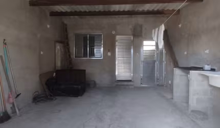 Casa para investidor á 700m do centro de Itanhaém /SP