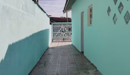 CASA PROXIMO AO CENTRO DE ITANHAÉM - SP