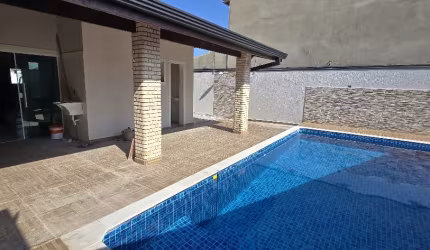 CASA NOVA LOTE INTEIRO COM PISCINA , LADO PRAIA EM ITANHAÉM- 1000M DO MAR