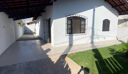 Casa lote inteiro a venda em Itanhaém