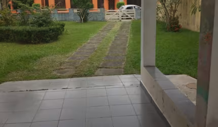 CASA Á VENDA Á 400M DO MAR - 425M² DE TERRENO - ITANHAÉM/SP