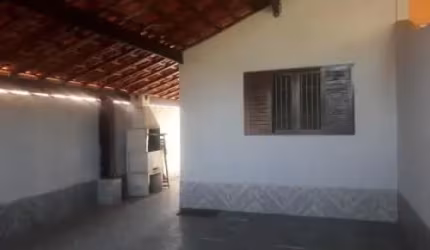 Excelente casa localizada no bairro Campos Elíseos