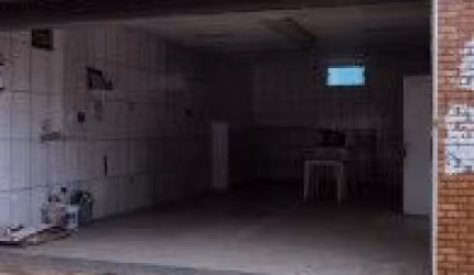 Salão comercial no Balneário Gaivota, em Itanhaém.