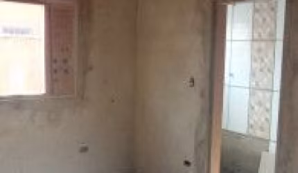 Casa localizada no bairro Jardim São Pedro, em Itanhaém.