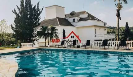 Casa em Condomínio á venda  1300 m² AC,  5500 Terreno 10 suítes Caxambu Jundiaí SP