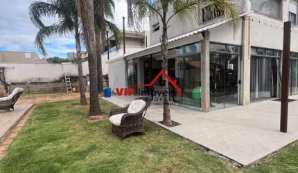 Linda casa em Condomínio Portal da Colina Jundiai