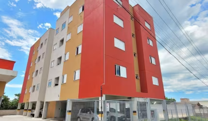 Apartamento para Venda em Criciúma, Ceará, 3 dormitórios, 1 suíte, 2 banheiros, 1 vaga