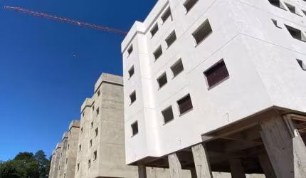 Apartamento para Venda em Criciúma, Ceará, 3 dormitórios, 1 suíte, 2 banheiros, 2 vagas