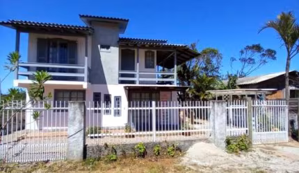 Casa para Venda em Balneário Rincão, Barra Velha, 4 dormitórios, 1 banheiro, 2 vagas