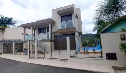 Casa para Venda em Siderópolis, Vila São Jorge, 2 dormitórios, 2 banheiros, 1 vaga
