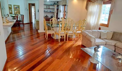 Apartamento Grande Próximo a Praça do Congresso em Criciuma