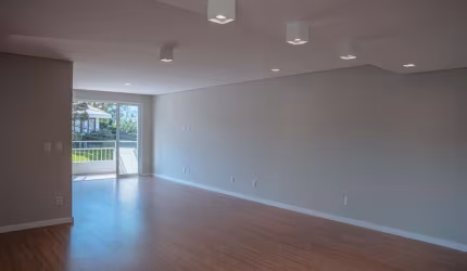 Apartamento para Venda em Criciúma, Centro, 3 dormitórios, 1 suíte, 3 banheiros, 1 vaga